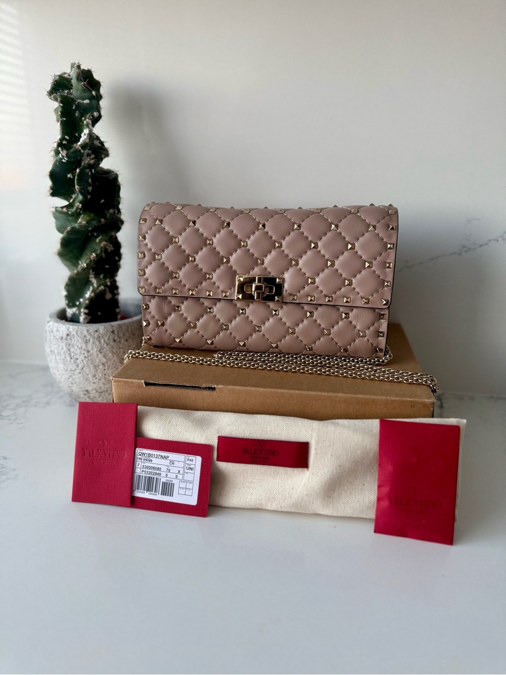 *Like New* Authentic Valentino Garavani Rockstud Nappa Leather Crossbody/Clutch